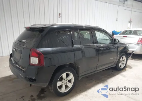 2015 Jeep Compass Sport z USA, uszkodzony, nr VIN 1C4NJDBB2FD317014